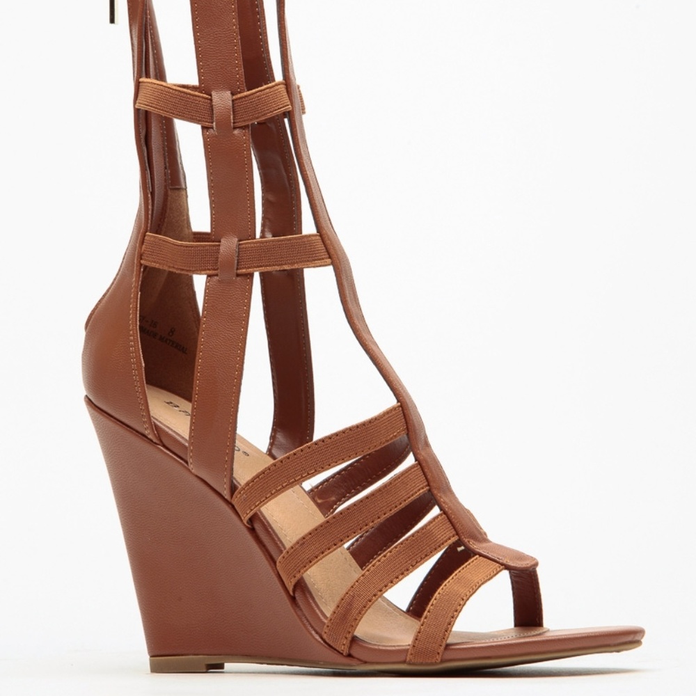 Gladiator Wedge Sandal in Chestnut